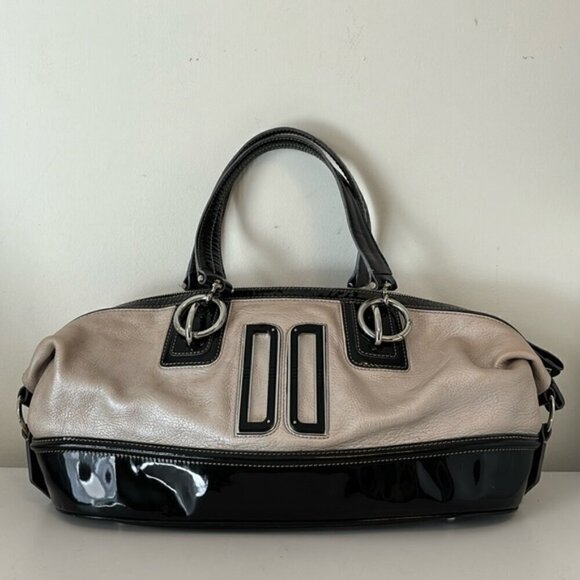 DAK’s of London silver/cream leather black patent leather shoulder bag - Picture 1 of 13